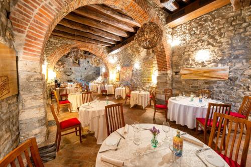 Restaurante, Relais & Spa Castello di Casiglio in Erba