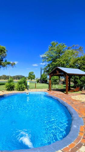 Australian Homestead Motor Lodge - Wagga Wagga