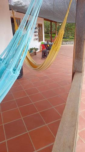 Cabaña, vía al teleférico. Mesa de los Santos