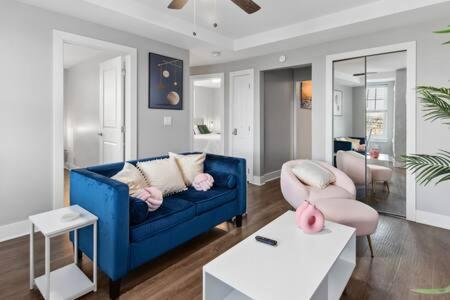 Your Cozy 2-Bedroom Midtown in Detroit, USA