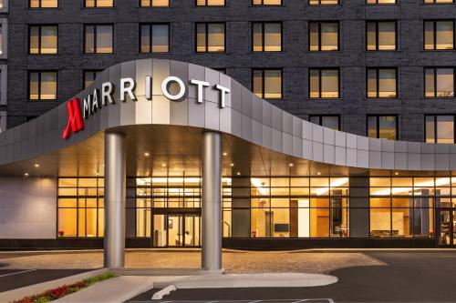 Marriott New York JFK Airport in Queens, USA