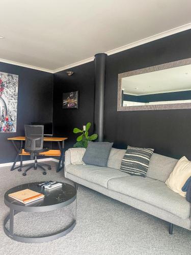 Luxury Apartment - Parking - Hot Tub - Stunning Views, Auckland (photo 11)