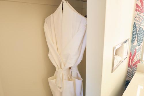 Americania Hotel - image 9