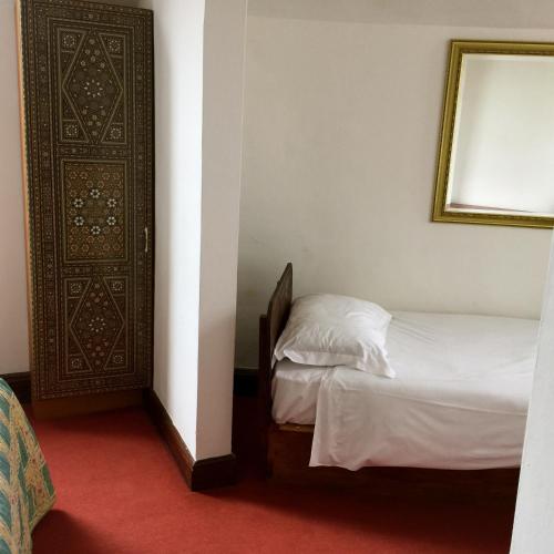 The Richmond Hotel - image 8