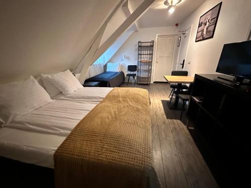 Hotel Buren - image 5