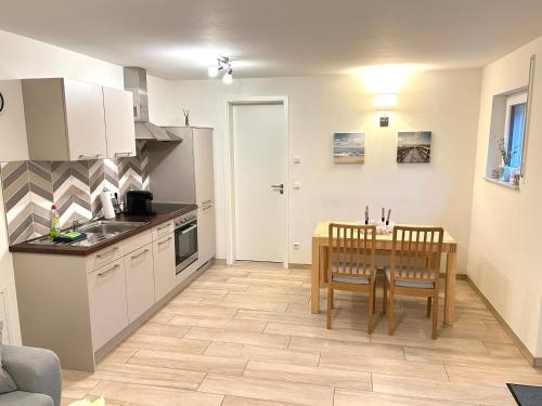 virtuve, 2 Zimmer Traum mit Terrasse am Kocher Jagst Radweg nähe Heilbronn (2 Zimmer Traum mit Terrasse am Kocher Jagst Radweg nahe Heilbronn) in Bad Friedrichshall