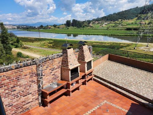 Cabaña en Paipa con vista al lago
