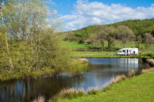 43 Heol Maelor- A Homely Cottage in Wrexham, North Wales in Coedpoeth