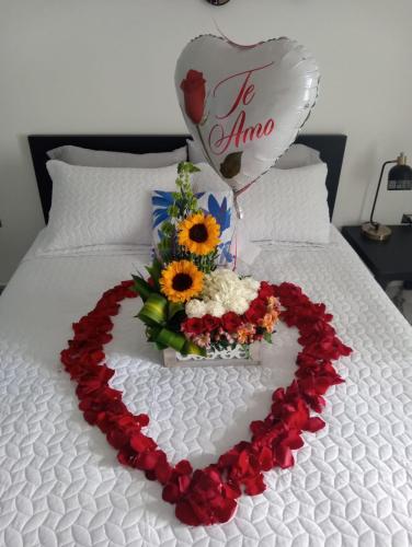 2 PALMAS STR in 아과딜라