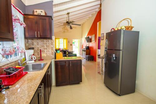 cuisine, Drax Hall 2 Bed Villa Getaway 24hrs security in Saint Ann's Bay