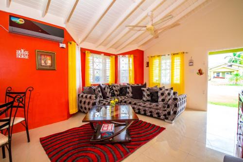 Drax Hall 2 Bed Villa Getaway 24hrs security in Saint Ann's Bay