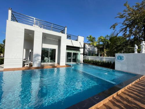 PL Cool Pool villa by Casaseaside Rayong