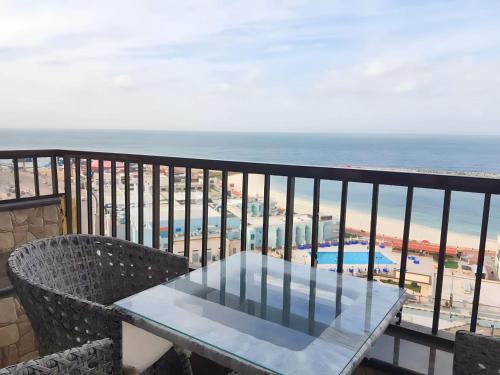 City Square شقق فندقية مكيفة باطلالة علي البحر Sea View
