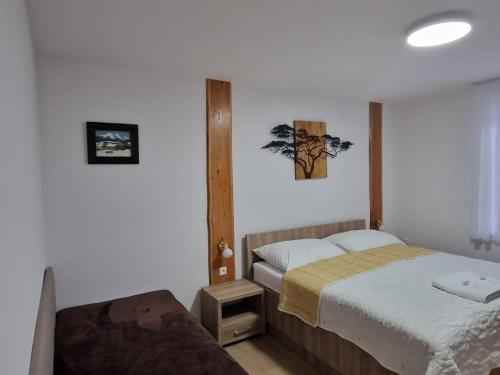 1 double bed, 1 twin bed, 1 sofa bed