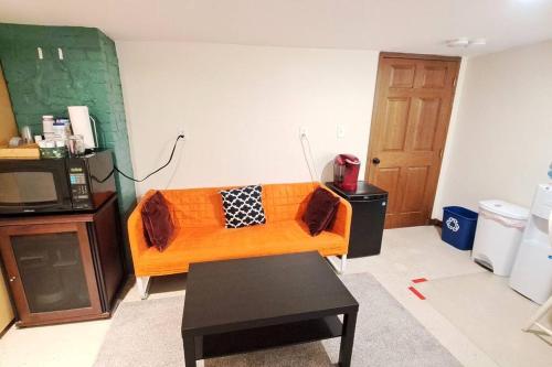 St Paul - Lower Level Apartment. Near downtown & Allianz stadium. in Saint Paul, USA