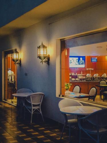 ห้องอาหาร, شقق فيلي الفندقيه FILLY Hotel Apartments in ฮาอิล