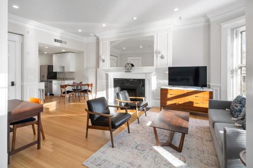 Charlesgate Suites 2