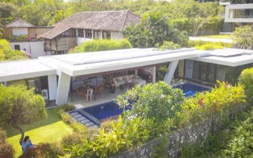Villa Okada with Superb View - Tap to explore photos