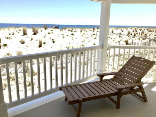 Pet Friendly Beach Front Vacation Rental On Lbi in Brant Beach, USA