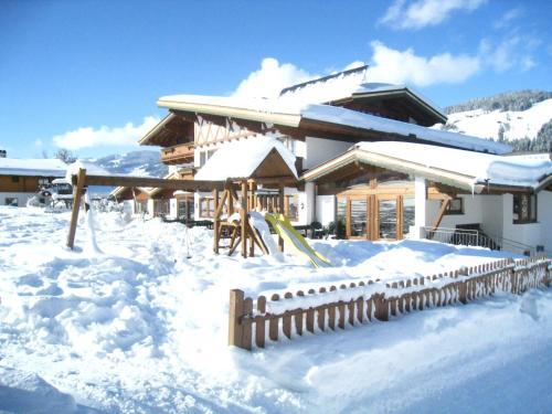 Alpenhotel Landhaus Küchl – Kirchberg, MO