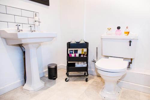 Contractor accom, sleeps 7, free wifi, Stockton-on-Tees (foto 9)