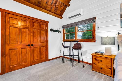 Loon Lodge Loon Lodge