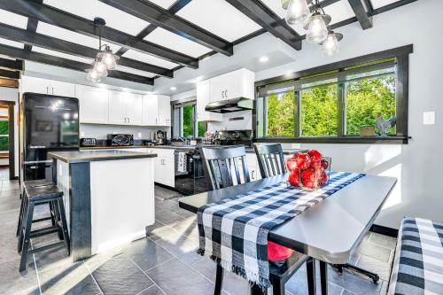 Loon Lodge Loon Lodge