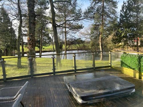 Relaxing Woodland Retreat in Eaton