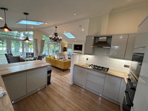 Relaxing Woodland Retreat in Eaton