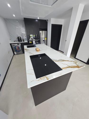 Urbanizacion privada "El Sol", Villa K2 in Machala