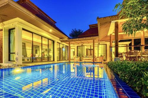 3 Bed Luxury Bali Style Villa Close To Beach PR6