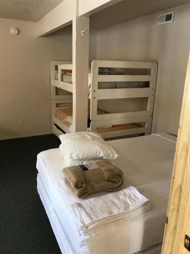 Christensen Retreat - image 10