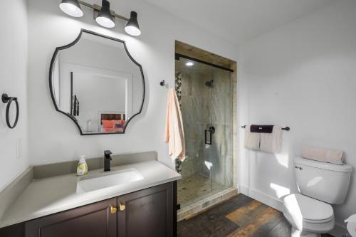 Higher Power, 6bdrm 6bath, Specials, Free Tickets, Indoor Pool, Amazing View, Hot Tub, Gameroom