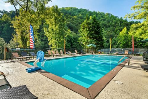 Cloudchaser Cabin, Private, New Cabin, 2 Kings, Cozy, Modern, Hot Tub, View, Theater, Sevierville (fotografie 8)