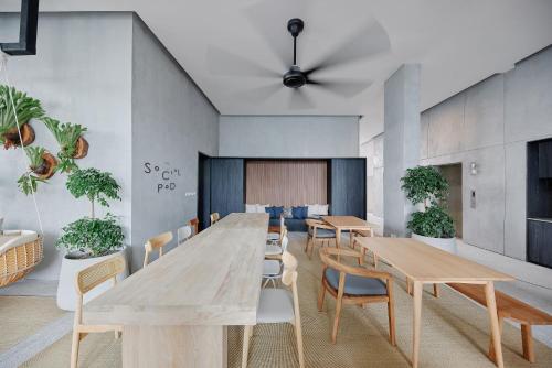 Facilities, Lloyd's Inn Kuala Lumpur near Embassy of the Republic of Indonesia