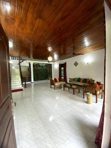 Kaaya Villa @ Thalawathugoda - image 4
