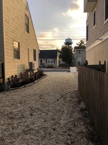 Beachy Cape Cod Perfect For Families in Beach Haven, USA