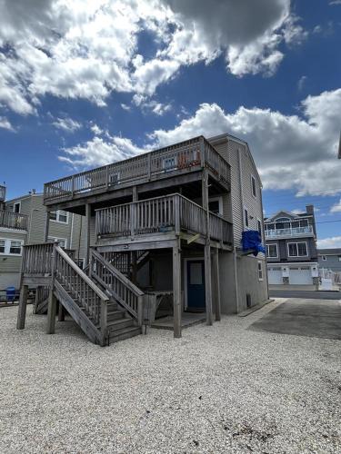 Sonny S Shack, Llc in Beach Haven Crest, USA