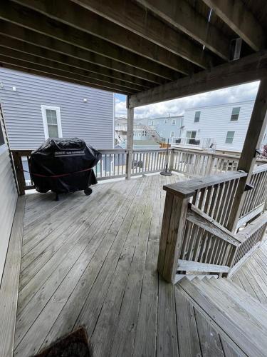 Sonny S Shack, Llc in Beach Haven Crest, USA