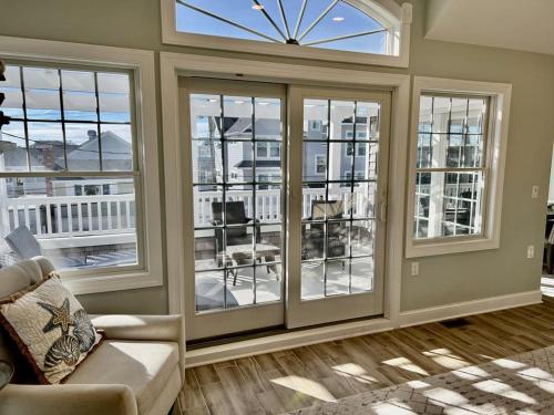 New Townhouse - Close To All Beach Haven Has To Offer! in Beach Haven, USA