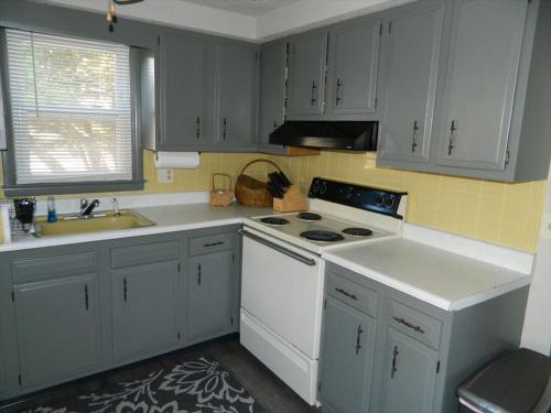 Great Family Home Close To Beach in Beach Haven, USA