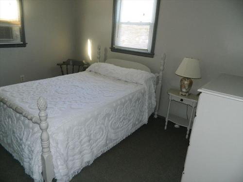 Great Family Home Close To Beach in Beach Haven, USA