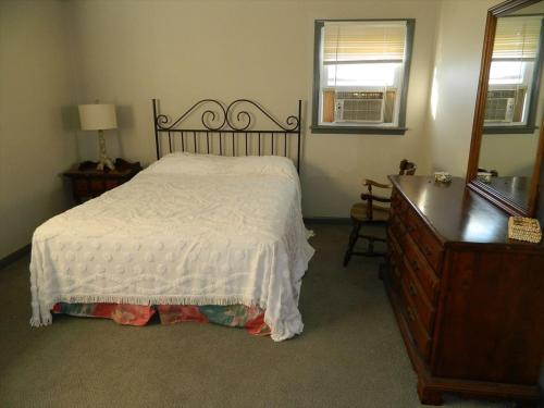 Great Family Home Close To Beach in Beach Haven, USA