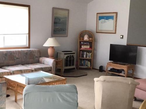 Classic Beach Home With Hot Tub! in Waretown, USA