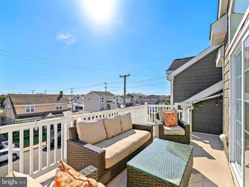 Bayside Beauty- Perect House For Multi Family Gatherings in Ship Bottom, USA