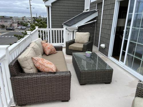 Bayside Beauty- Perect House For Multi Family Gatherings in Ship Bottom, USA