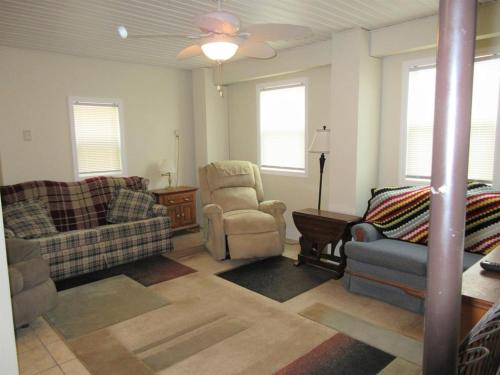 Single Family Just 5 Houses To The Beach! in Brant Beach, USA