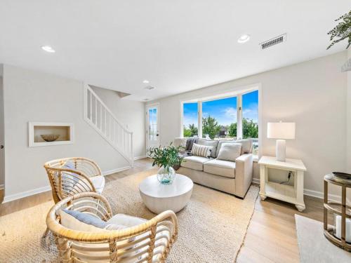 Awesome Home In Beach Haven With 4 Bedrooms And Internet in Beach Haven, USA