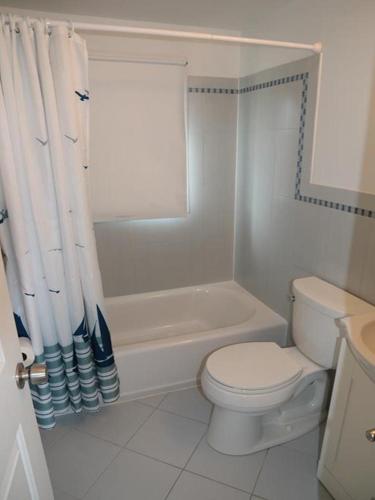 2Nd Floor Oceanfront Duplex