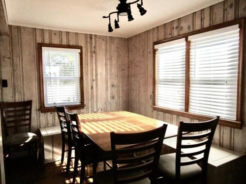 Haven Beach Oceanside Home - Short Walk To The Beach! in Brant Beach, USA